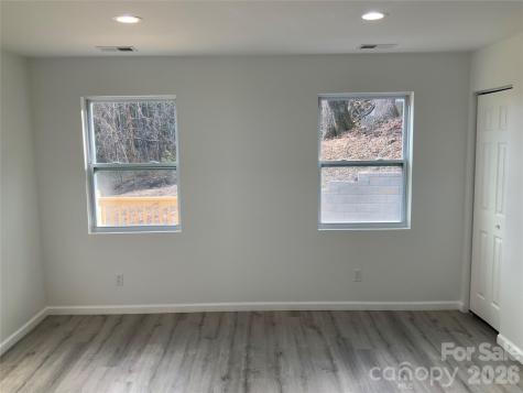 841 B Charlotte Highway Fairview NC 28730