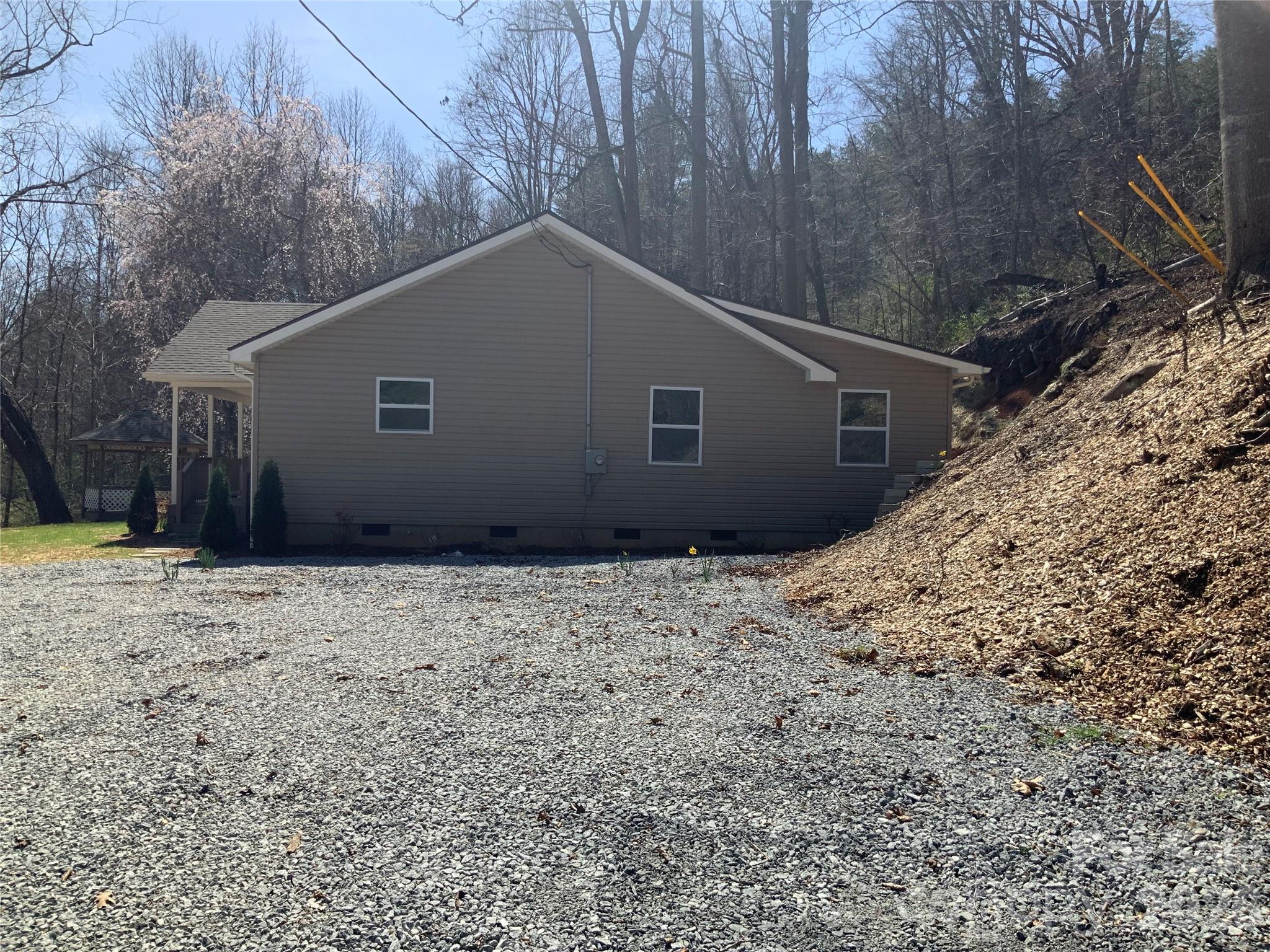 841 B Charlotte Highway Fairview NC 28730