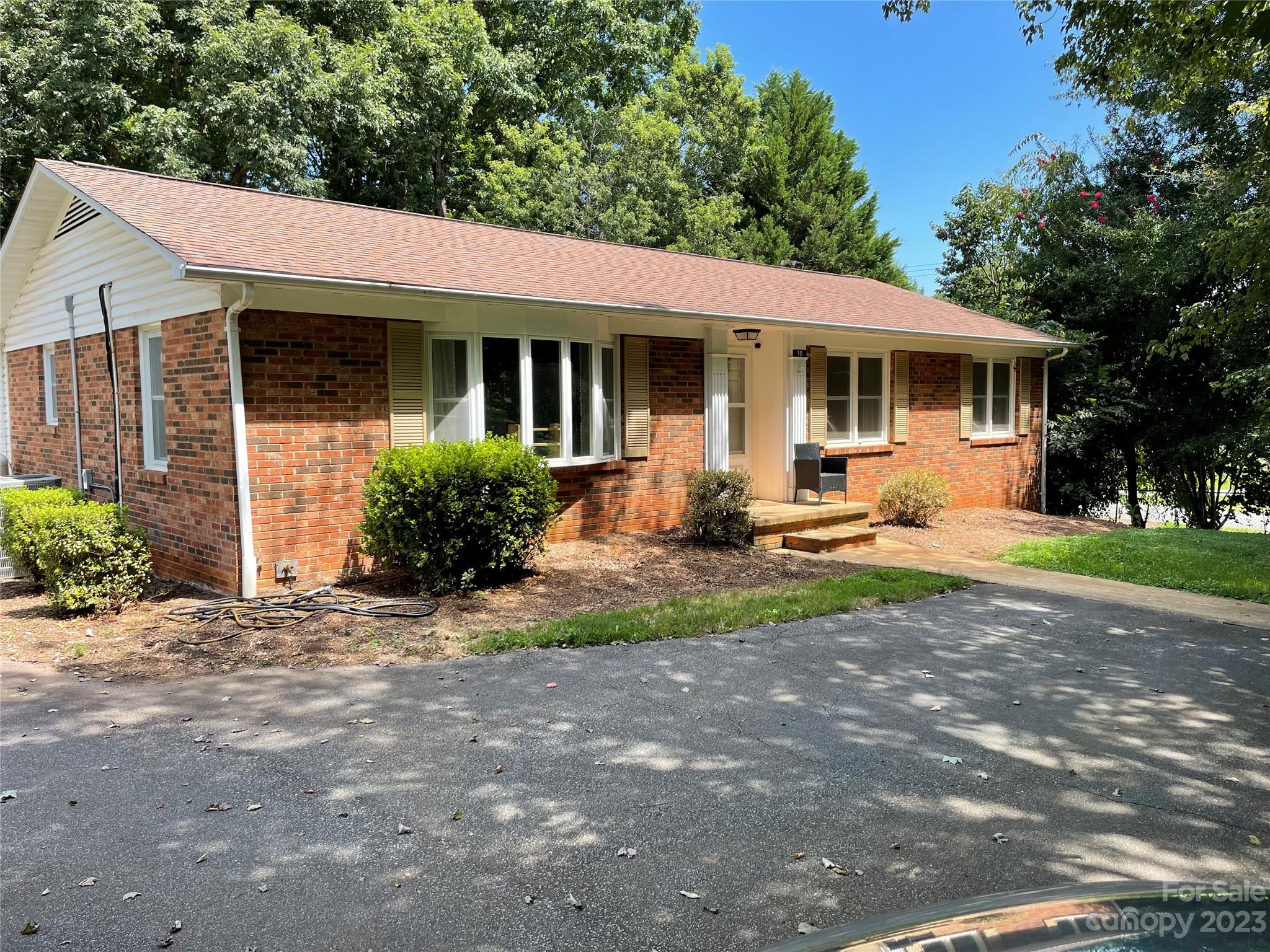 10 Portcrest Heights Marion NC 28752
