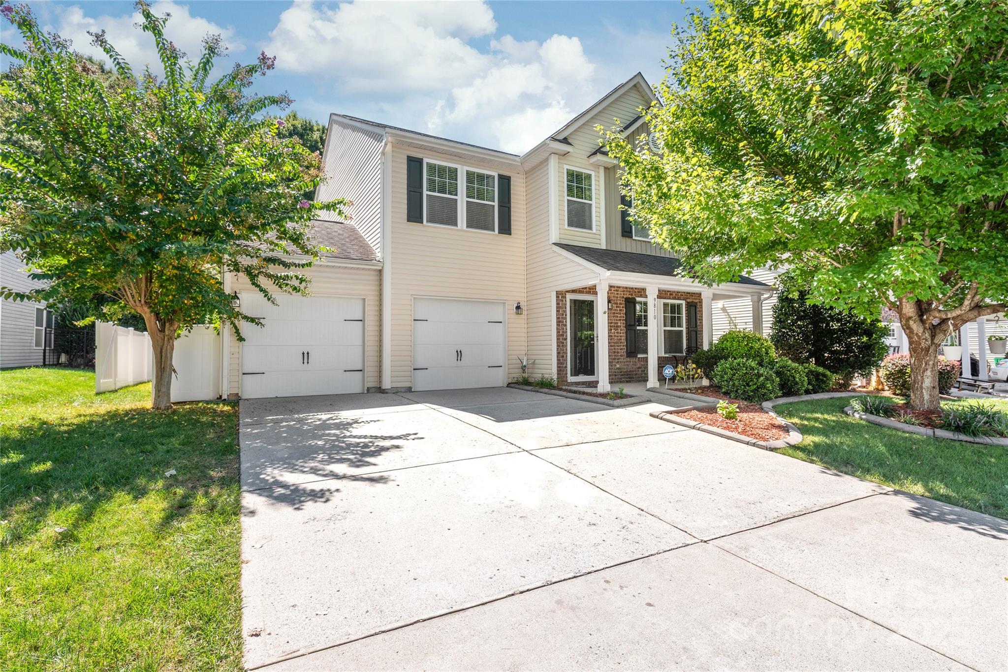 9810 Fernspray Road Charlotte NC 28215