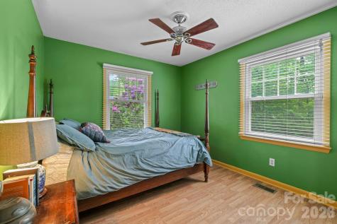 98 Pensacola Avenue Arden NC 28704