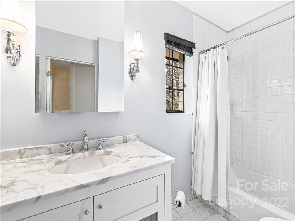 26 White Oak Road Asheville NC 28803