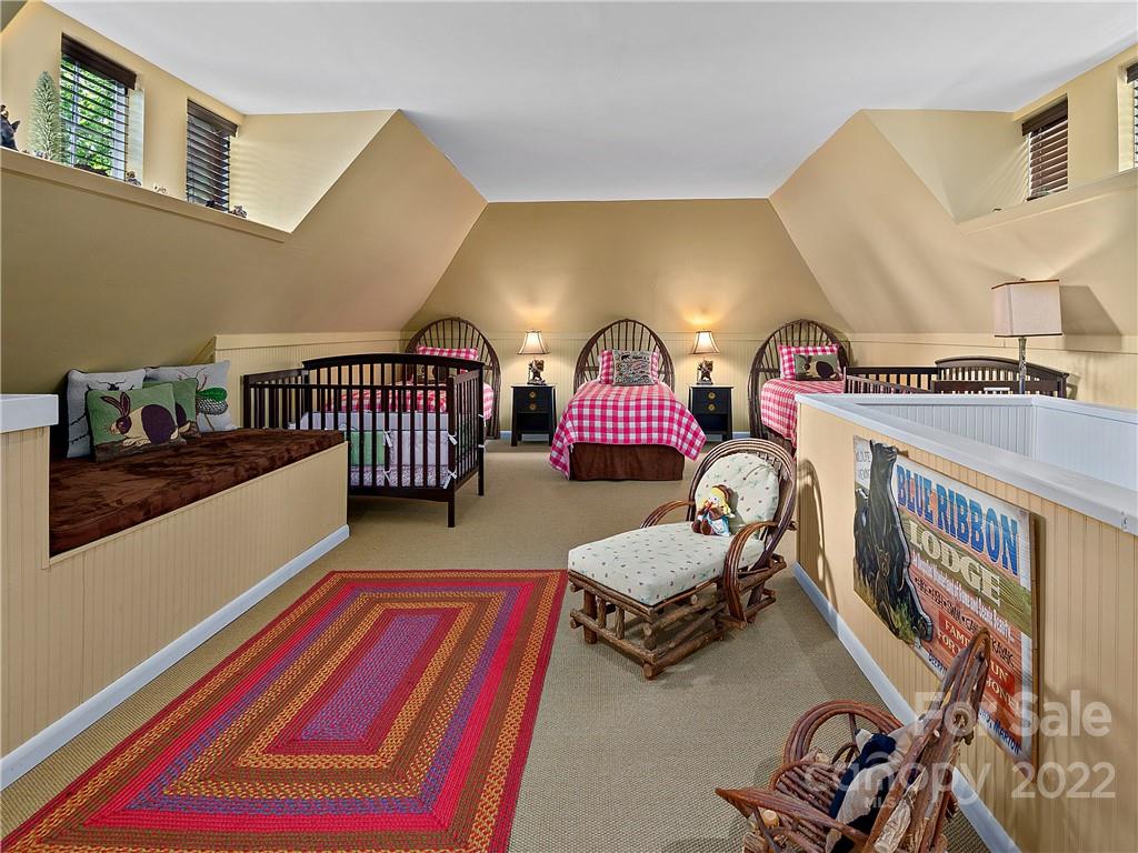 26 White Oak Road Asheville NC 28803