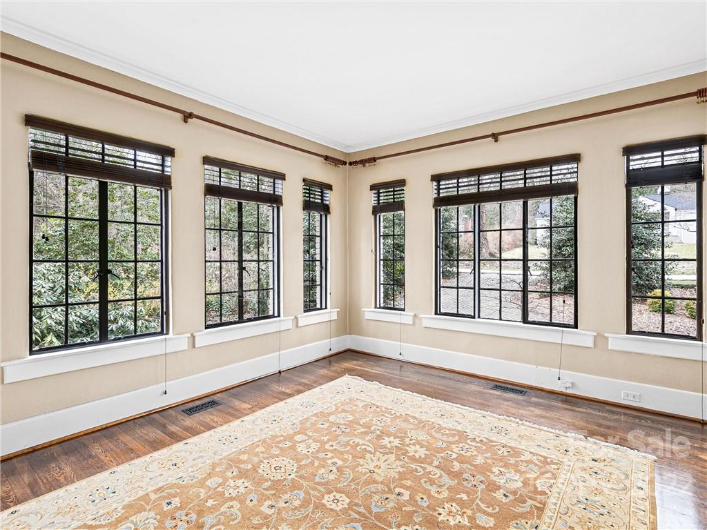 26 White Oak Road Asheville NC 28803