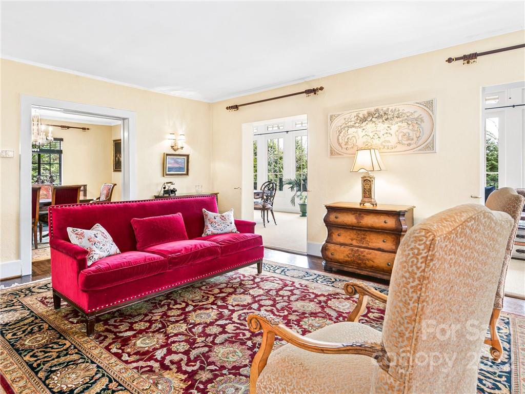 26 White Oak Road Asheville NC 28803