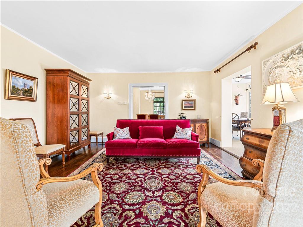 26 White Oak Road Asheville NC 28803