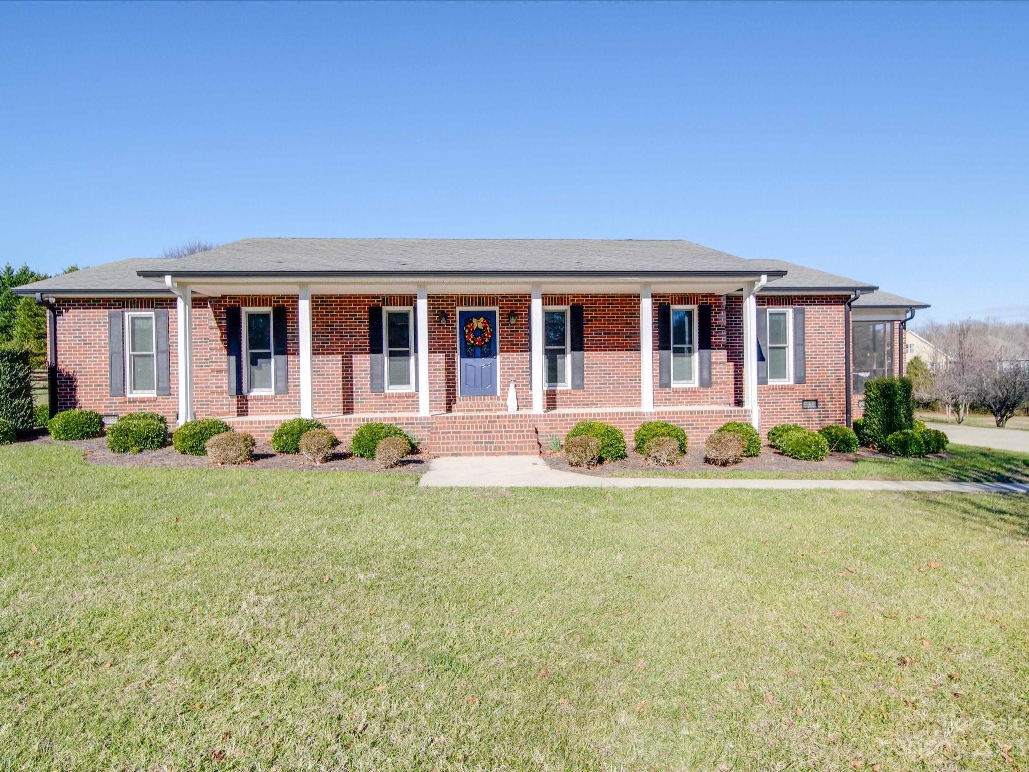 113 Hunters Creek Drive Mooresville NC 28115