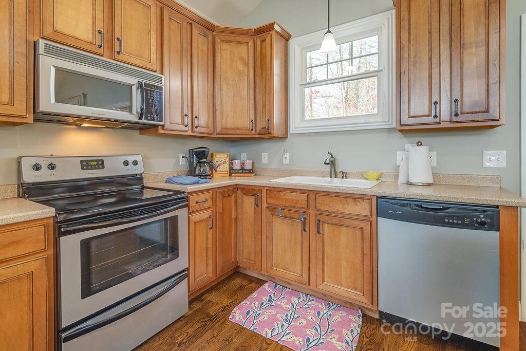 61 Buckle Ridge Weaverville NC 28787