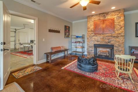 61 Buckle Ridge Weaverville NC 28787