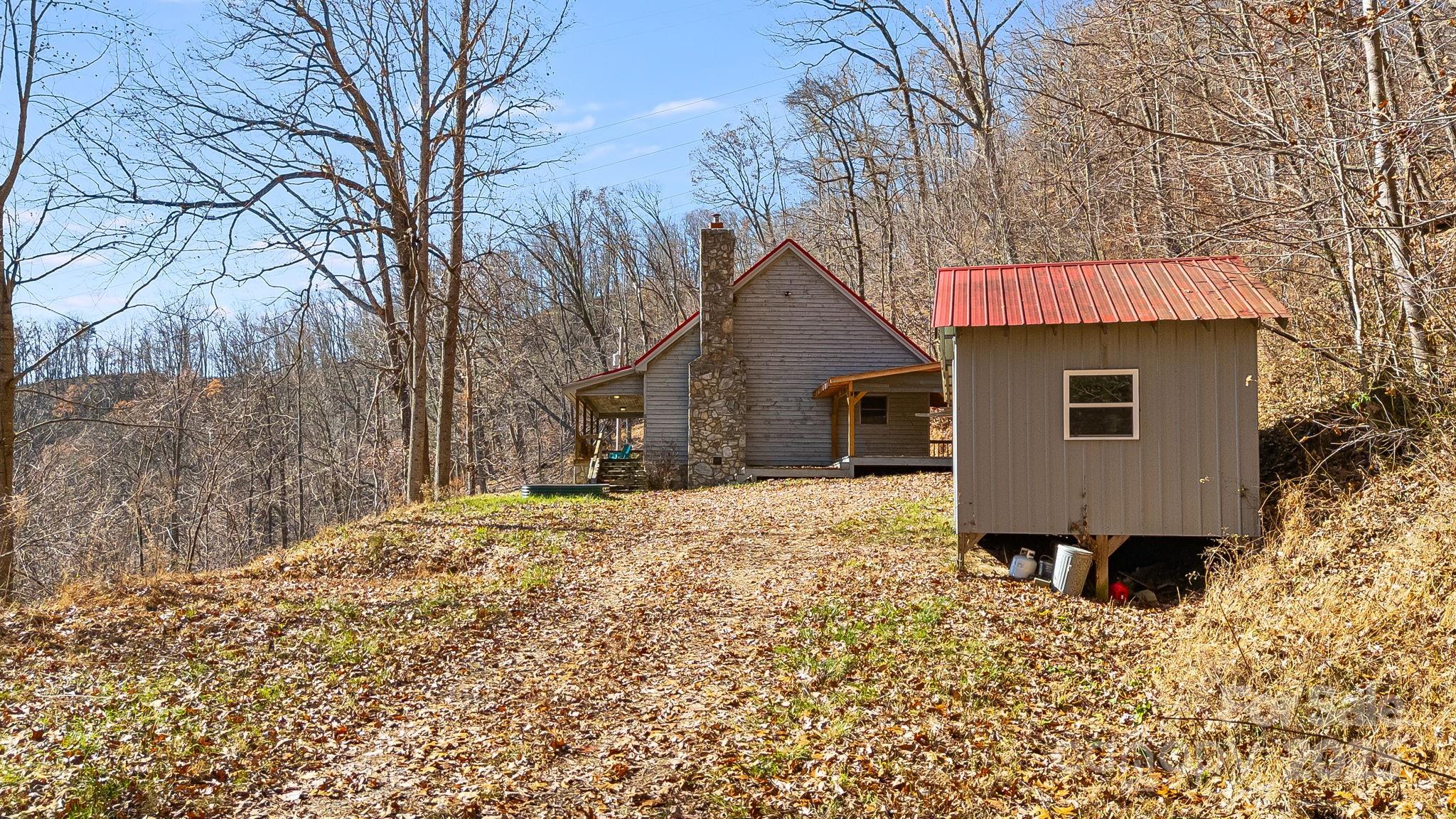 550 Cale Way Clyde NC 28721
