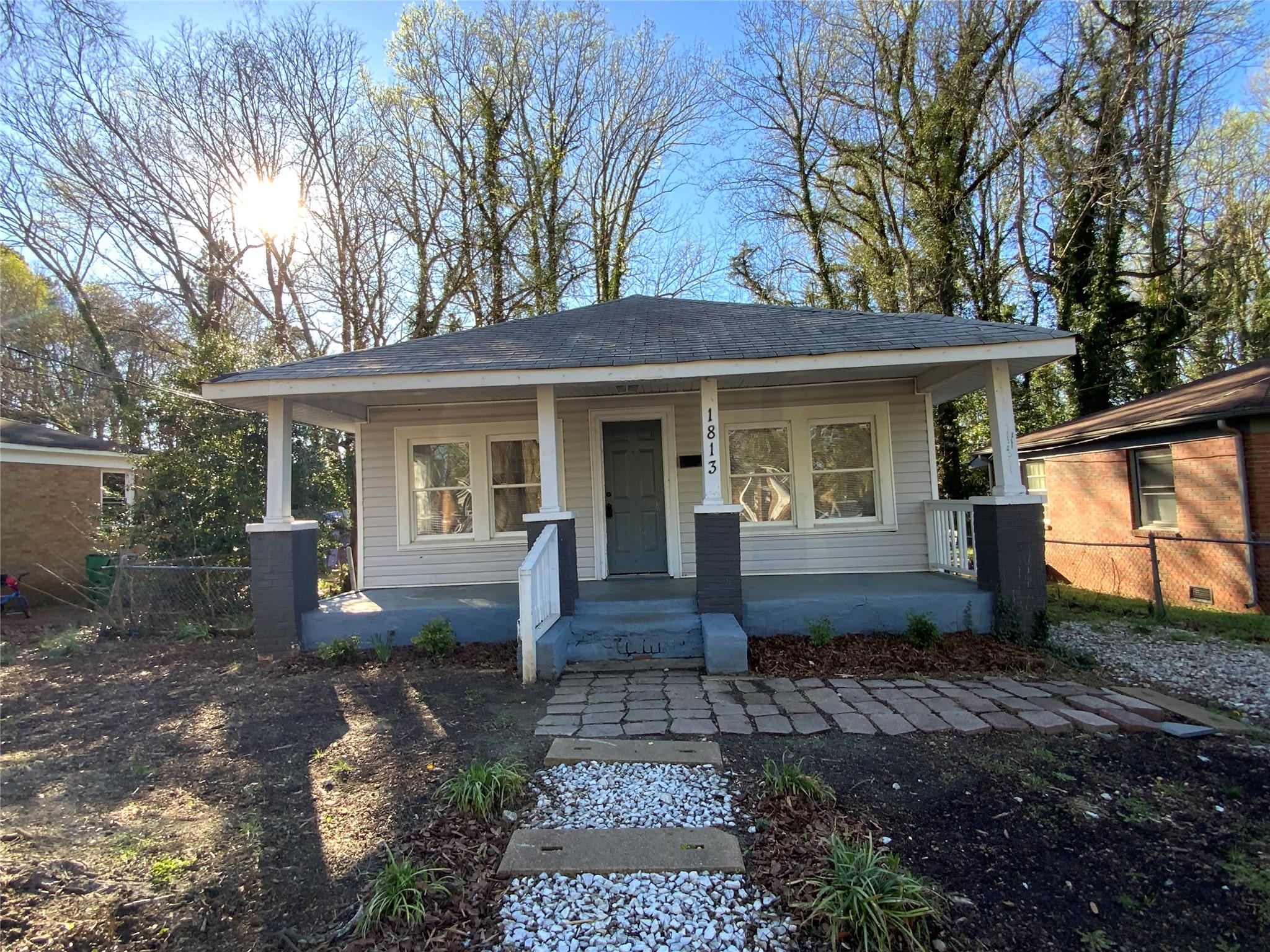 1813 Maribel Avenue Charlotte NC 28216