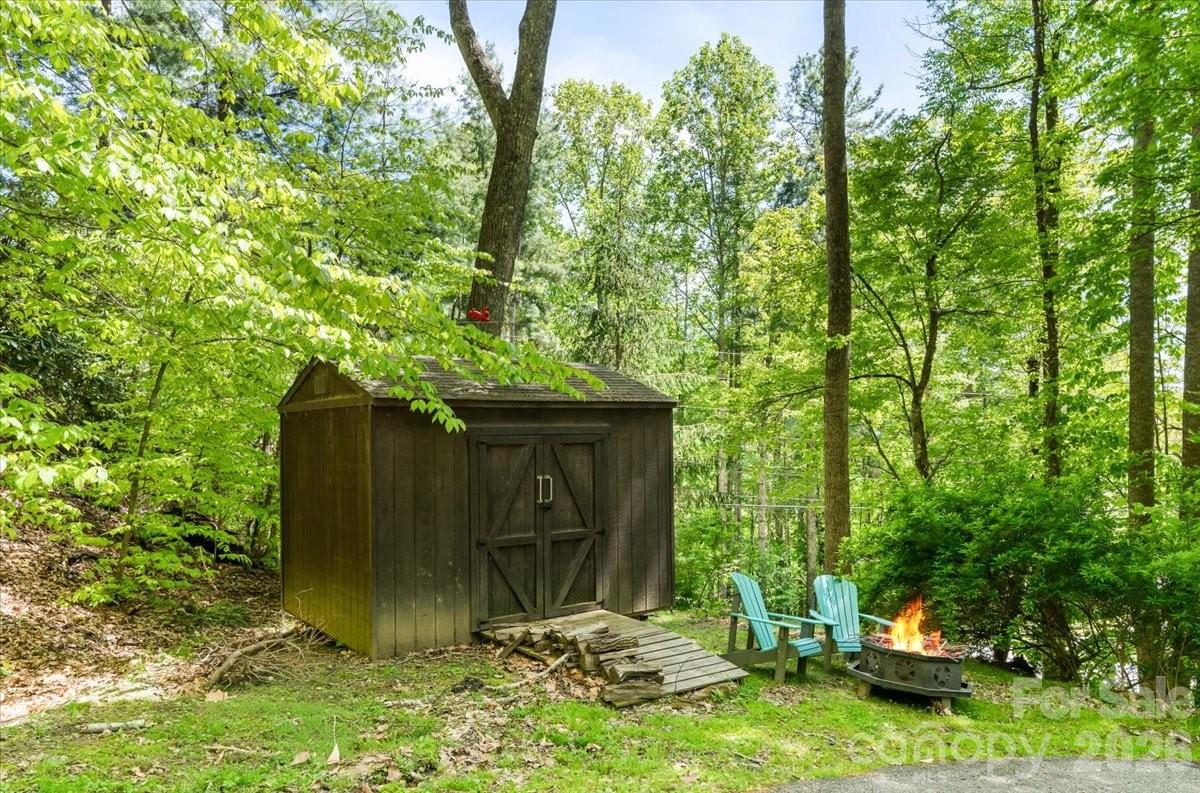 61 Greer Way Mars Hill NC 28754