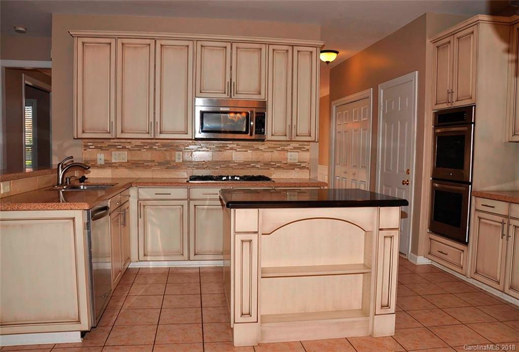 6908 Curlee Court Charlotte NC 28277