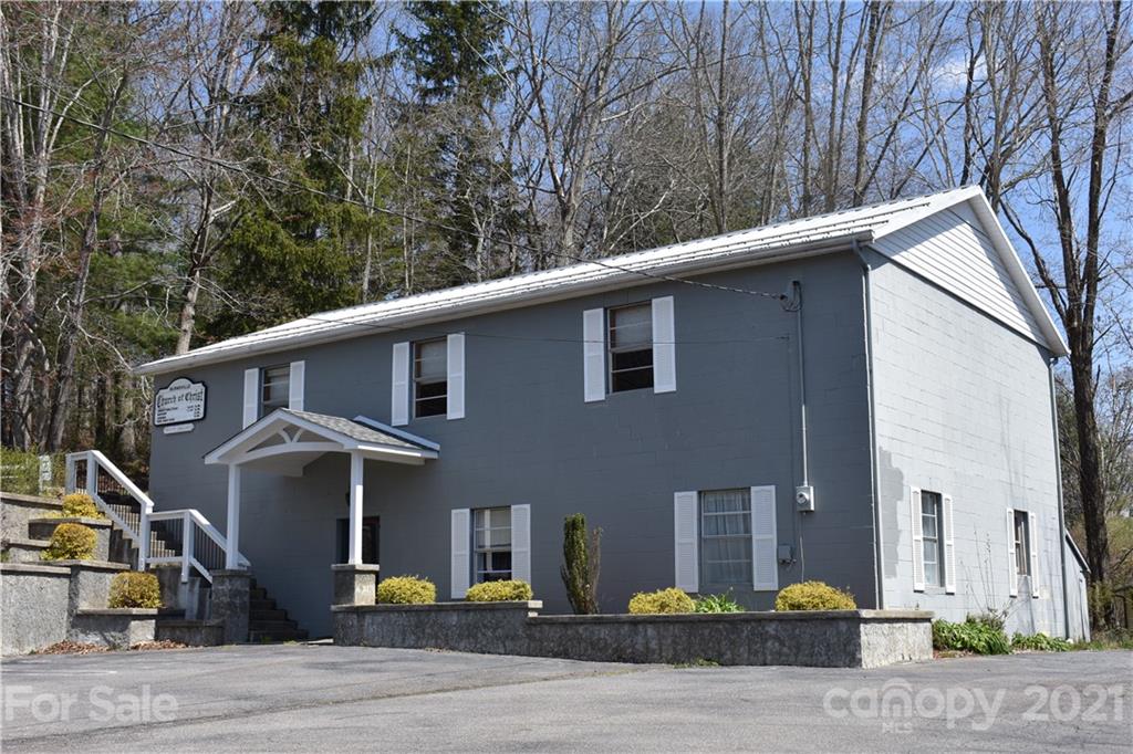 110 Lincoln Park Road Burnsville NC 28714