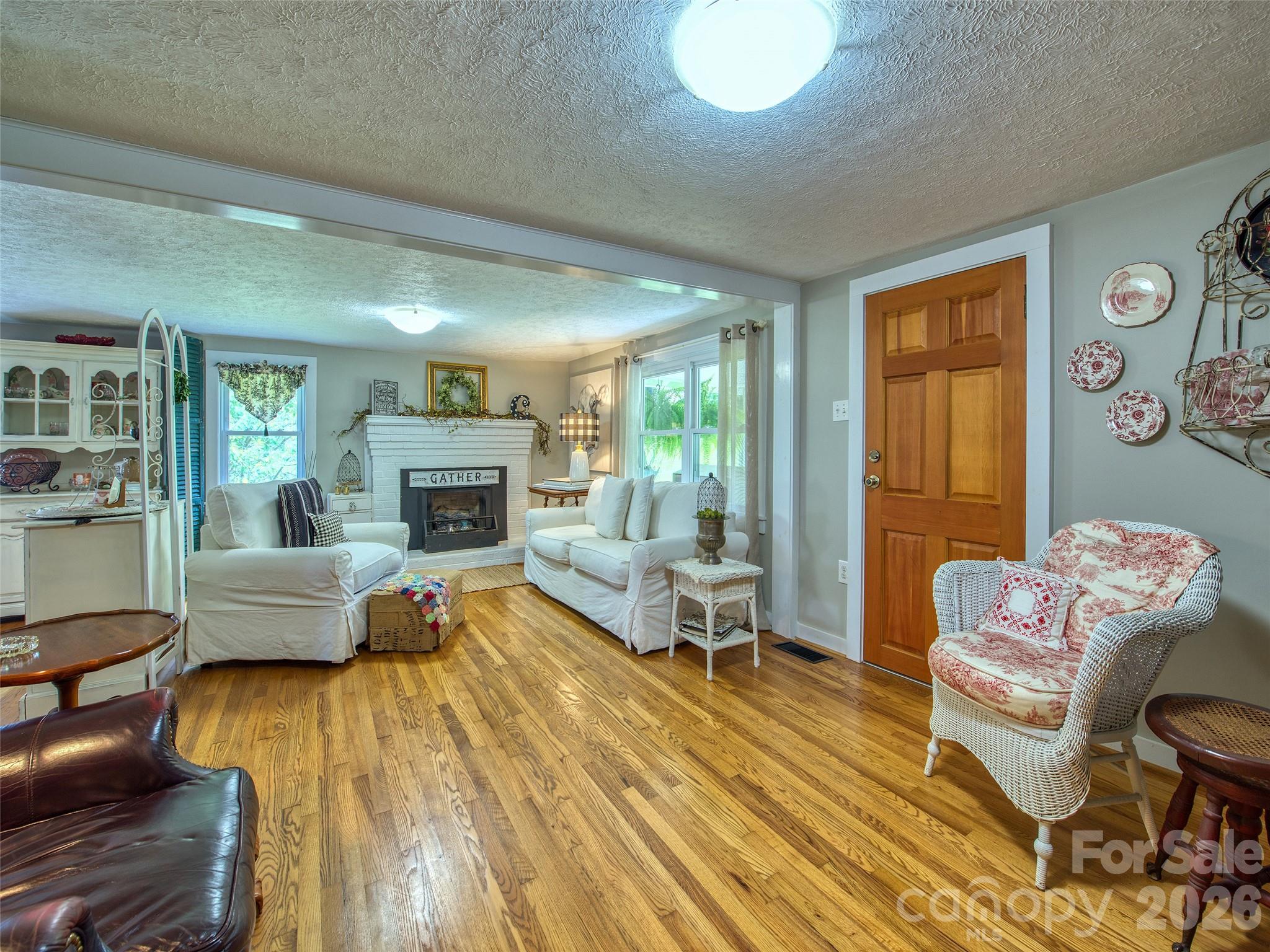 9 Whitted Road Canton NC 28716