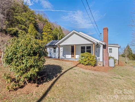 9 Whitted Road Canton NC 28716