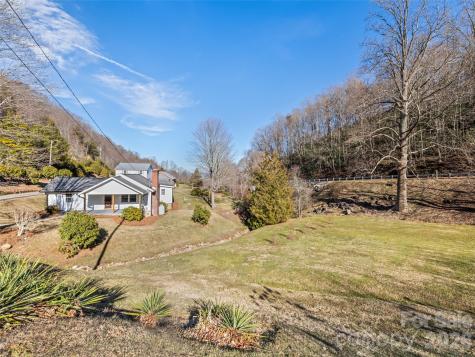 9 Whitted Road Canton NC 28716