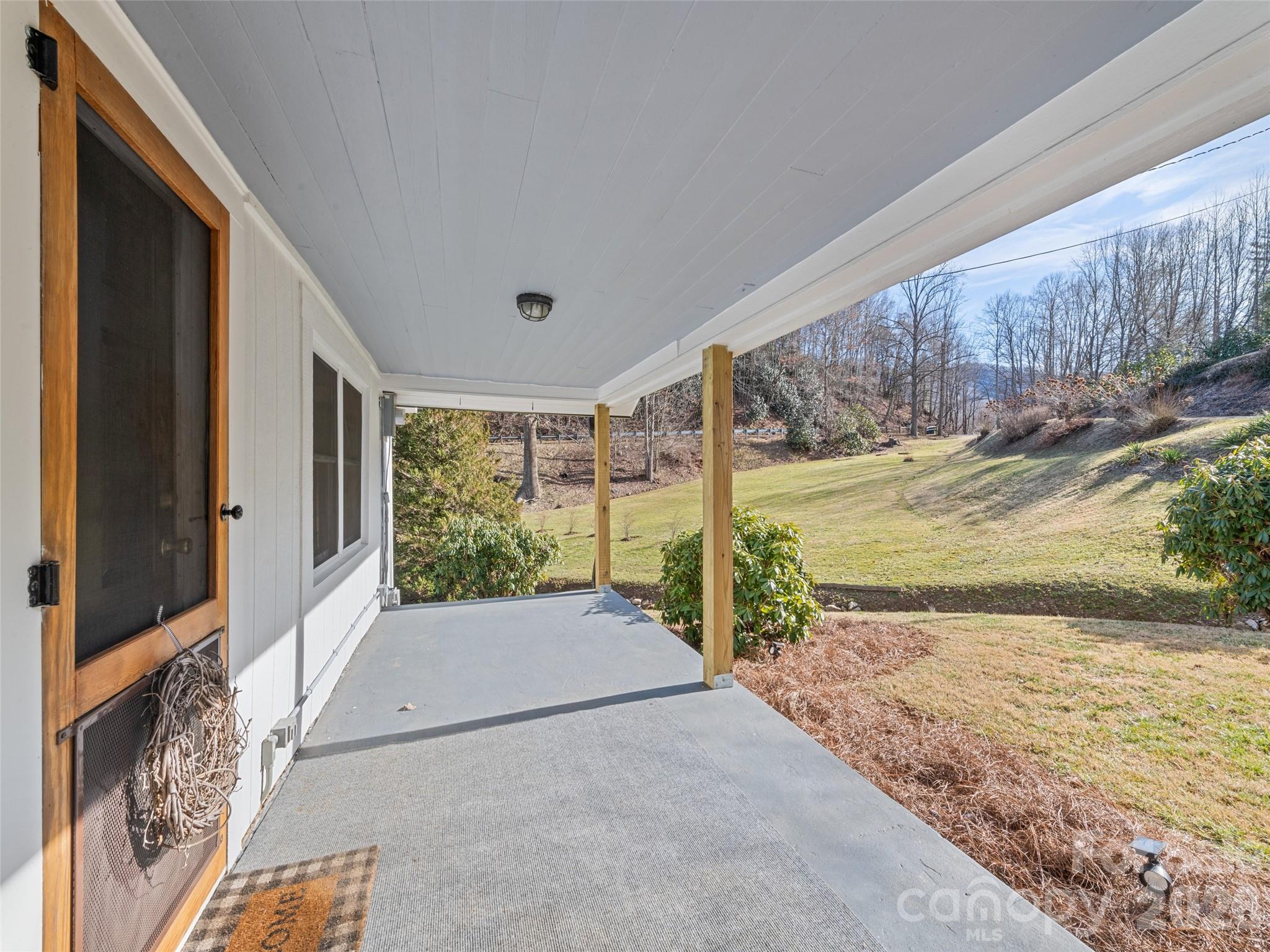 9 Whitted Road Canton NC 28716