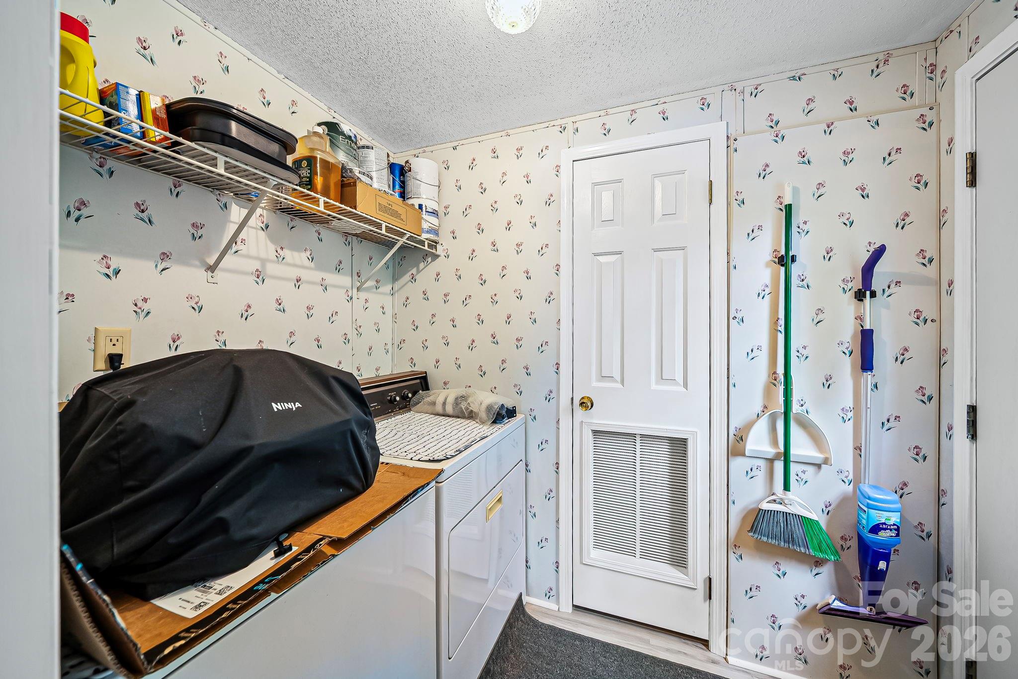 1135 Pinehaven Drive New London NC 28127