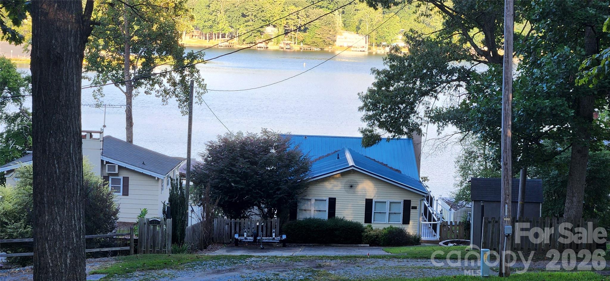 1135 Pinehaven Drive New London NC 28127