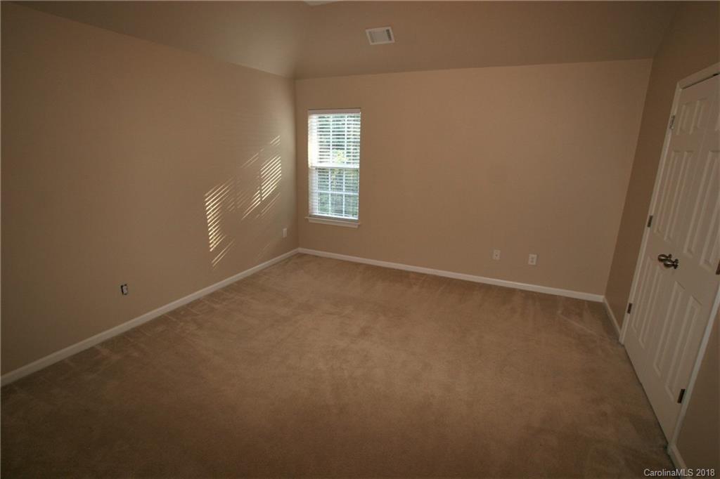10205 Montrose Drive Nw Charlotte NC 28269