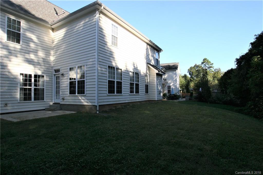 10205 Montrose Drive Nw Charlotte NC 28269