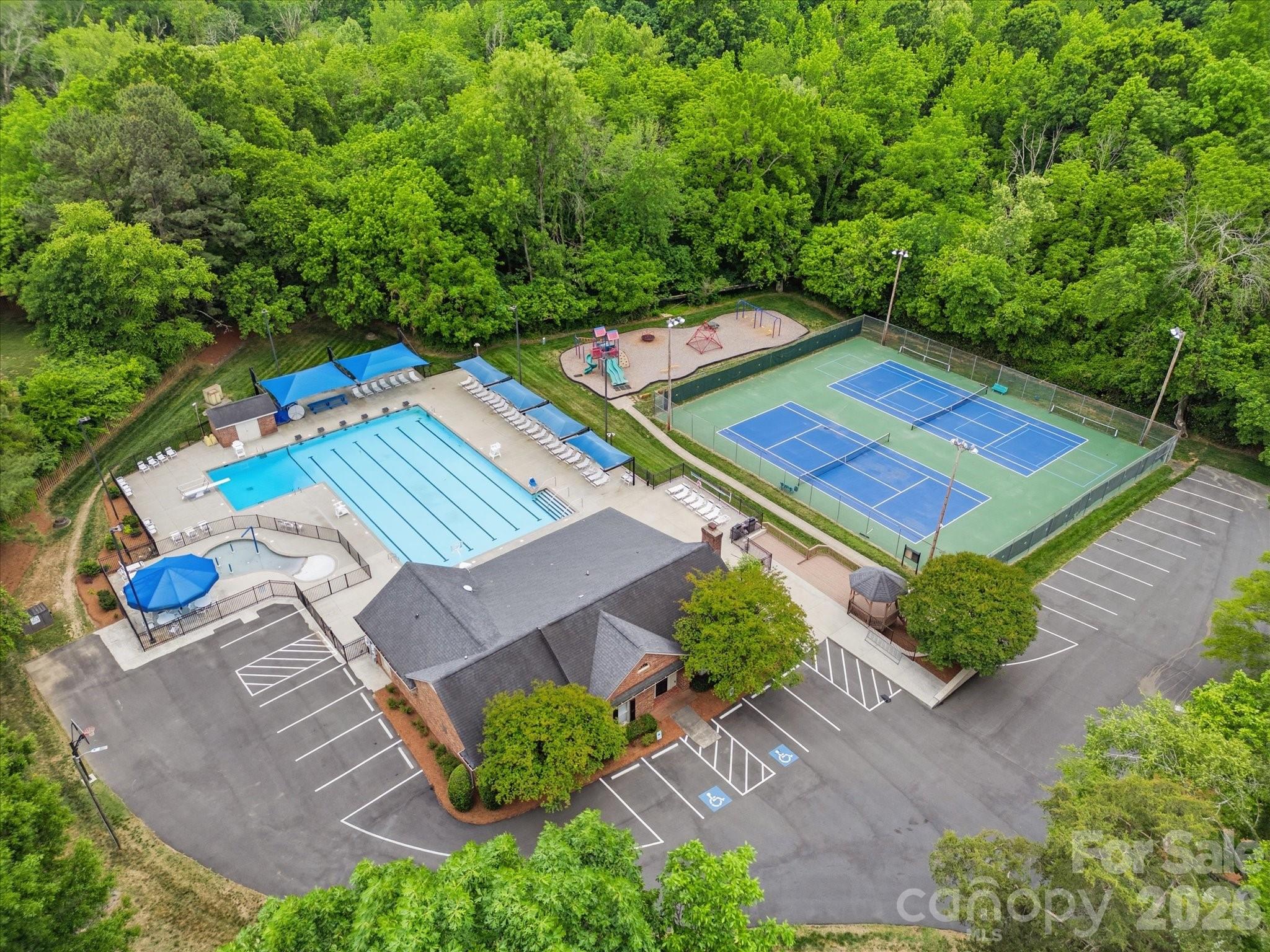 2506 Winding Oak Drive Charlotte NC 28270