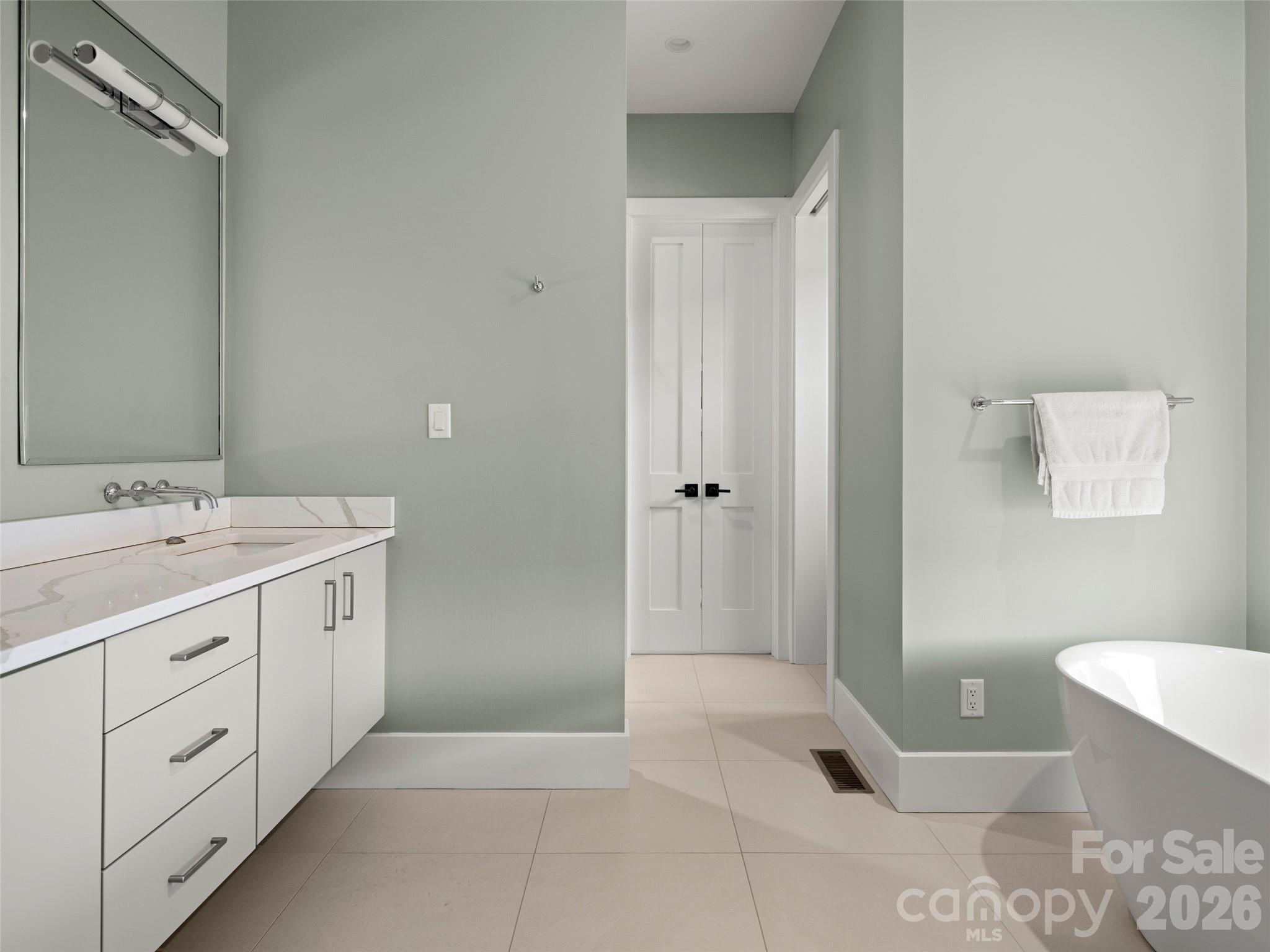 206 Kelmscott Lane Asheville NC 28803