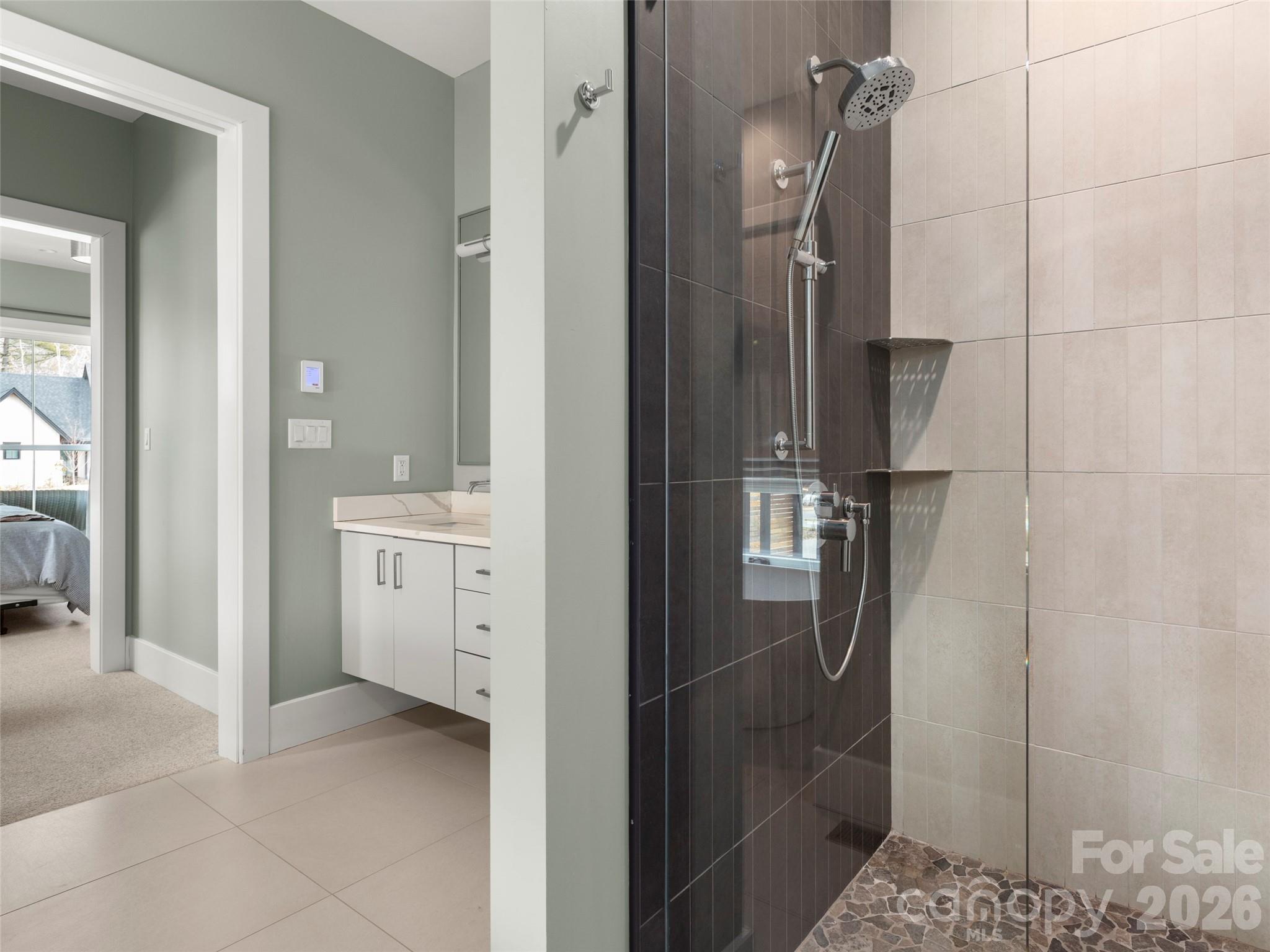 206 Kelmscott Lane Asheville NC 28803