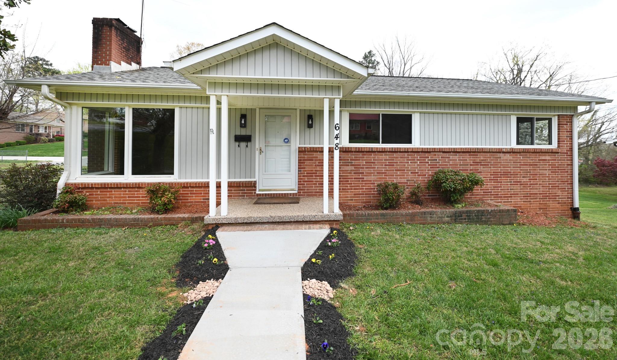 648 7th Avenue SE Hickory NC 28602