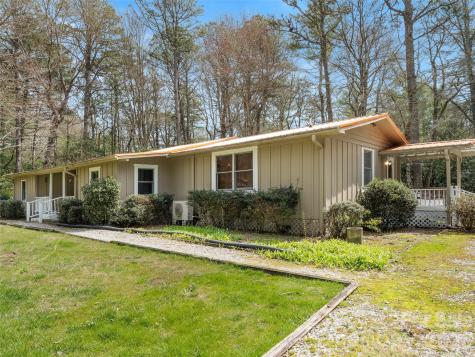 18 Holly Springs Drive Sapphire NC 28774