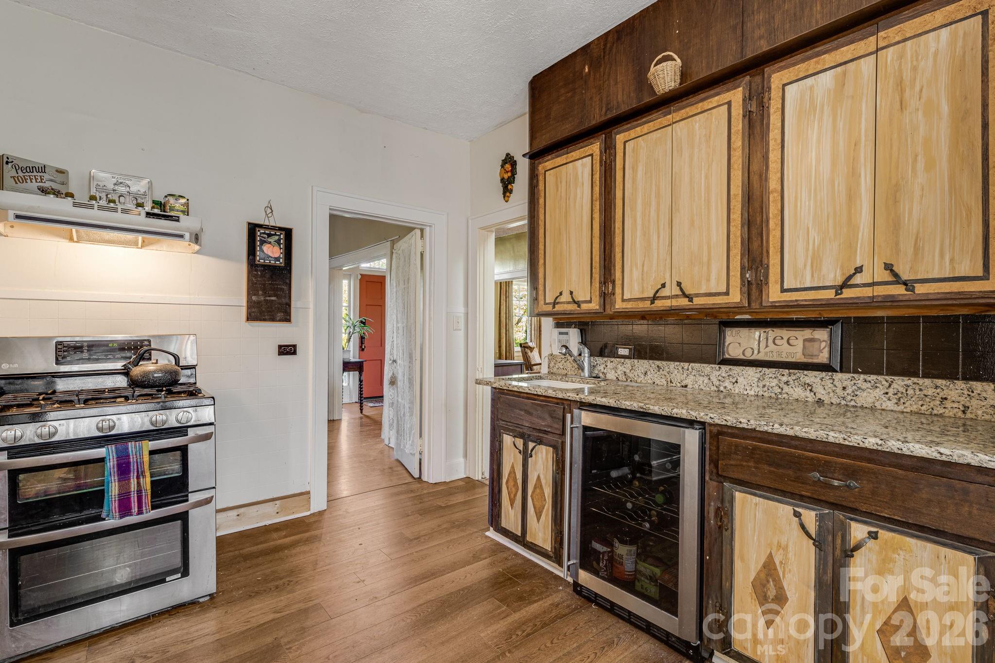29 Walnut Street Hot Springs NC 28743