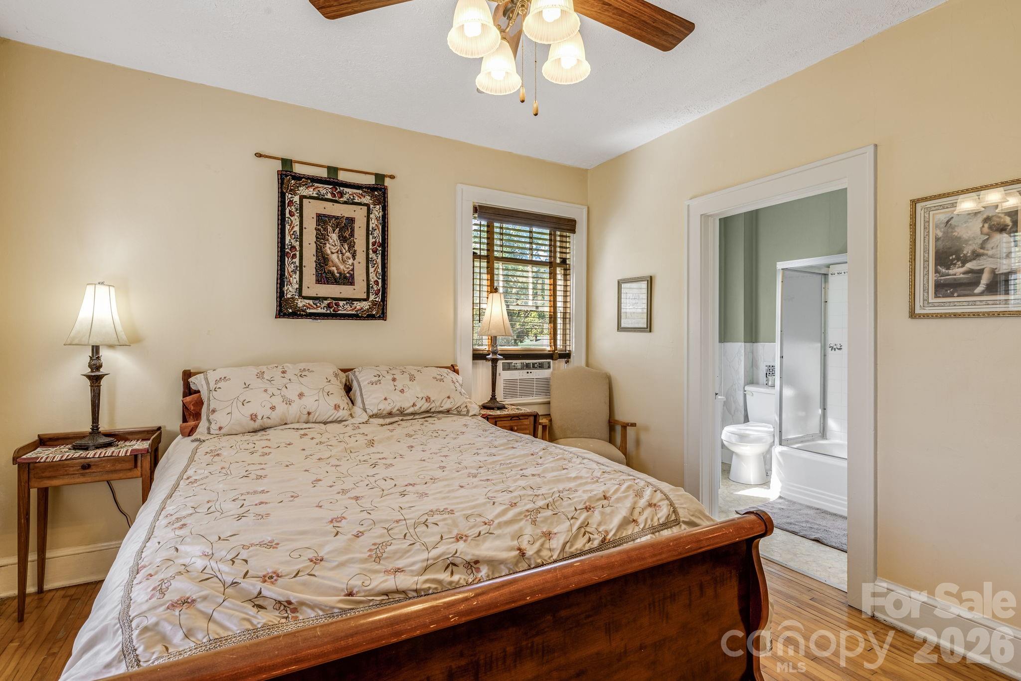 29 Walnut Street Hot Springs NC 28743