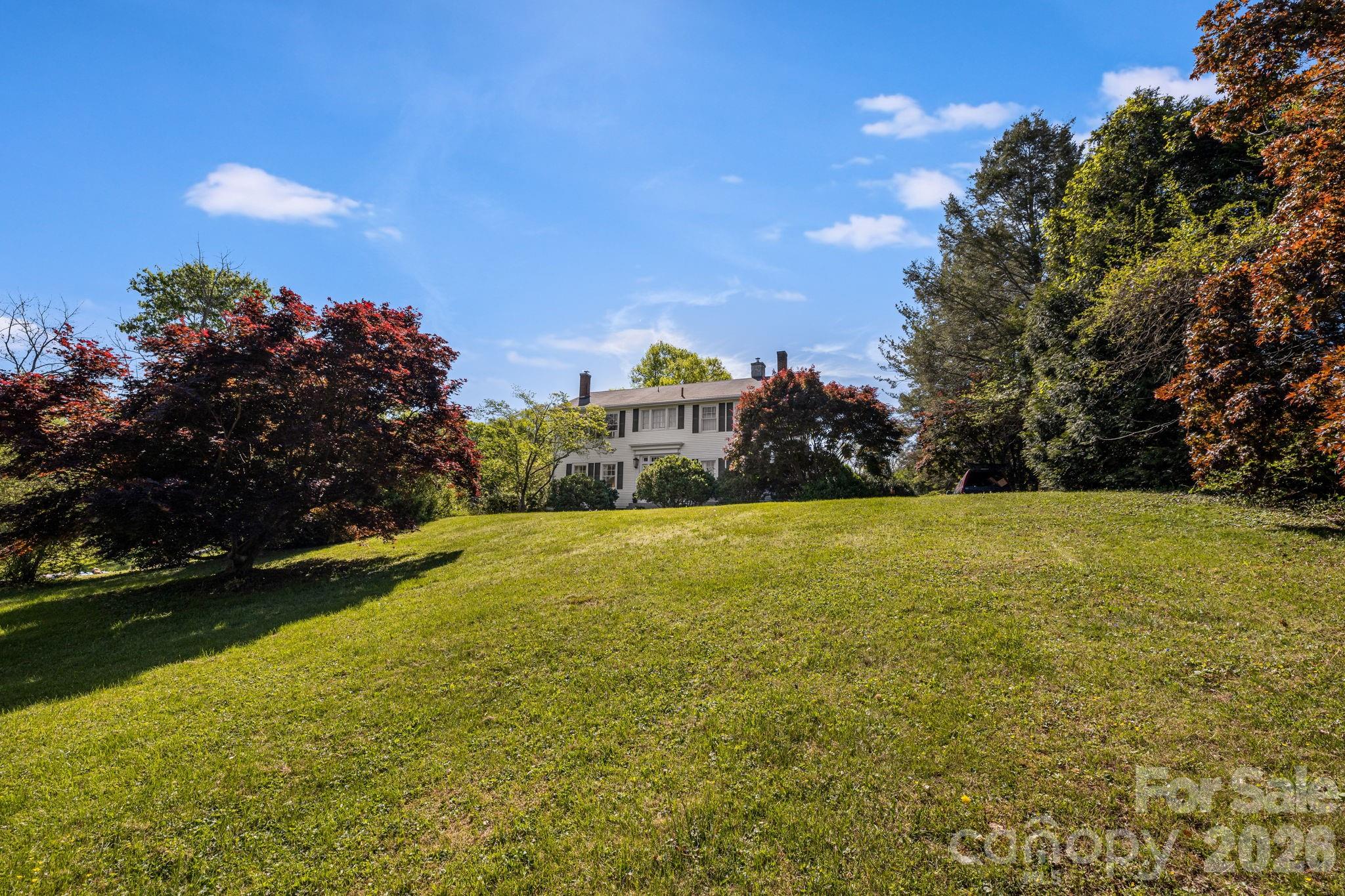 29 Walnut Street Hot Springs NC 28743