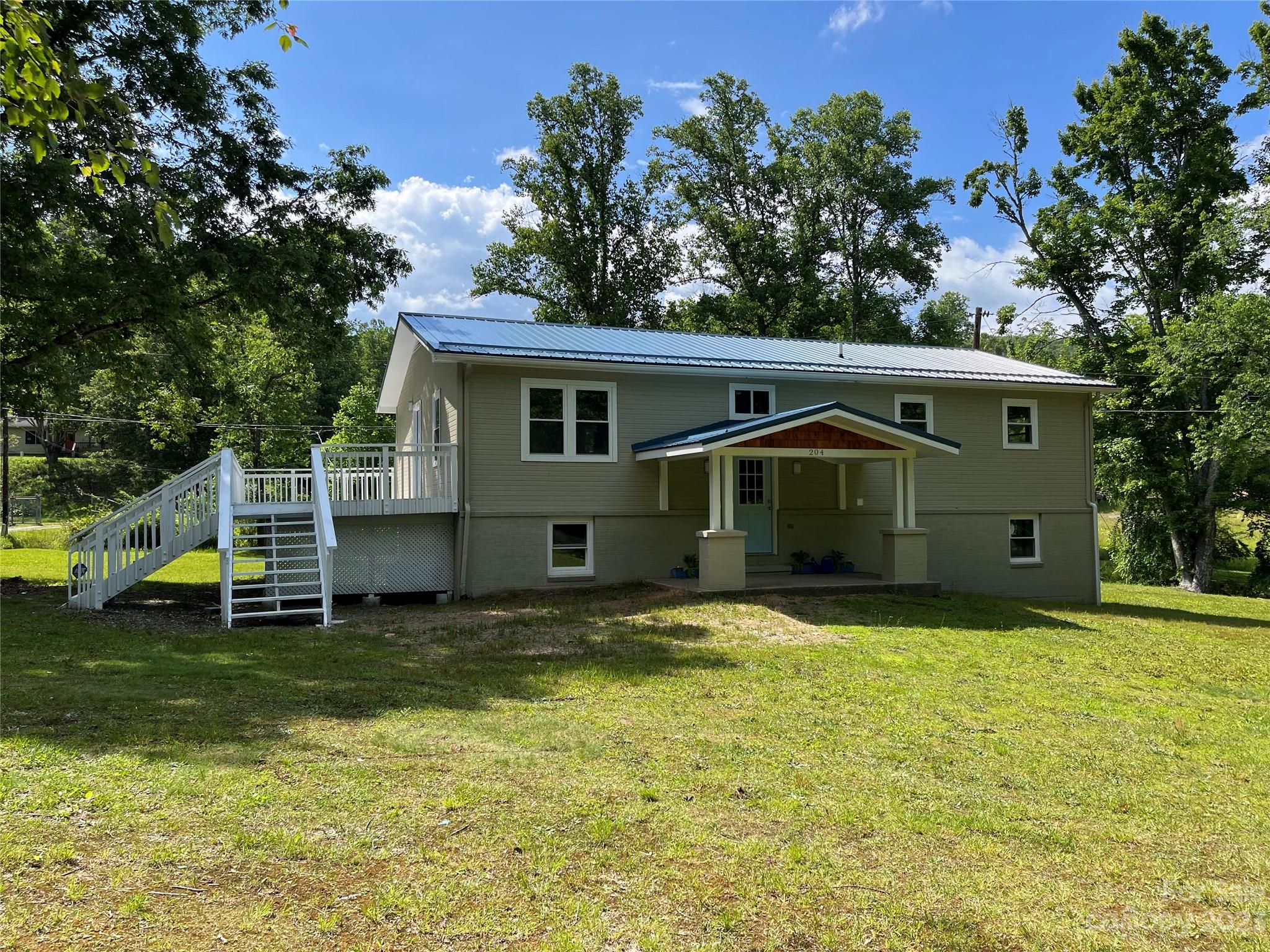 204 Clara Valley Road Brevard NC 28712