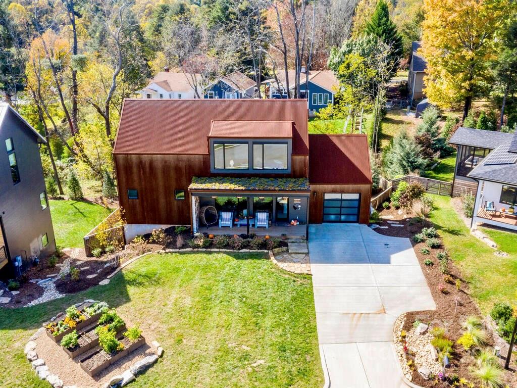 64 Malvern Walk Asheville NC 28806
