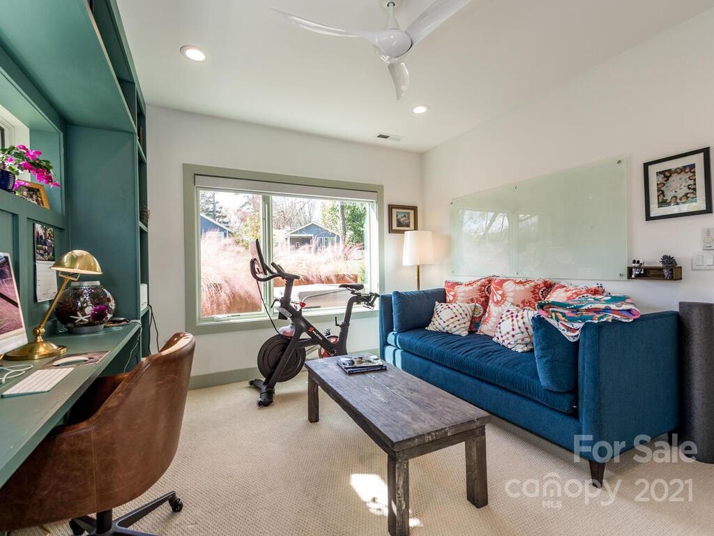64 Malvern Walk Asheville NC 28806