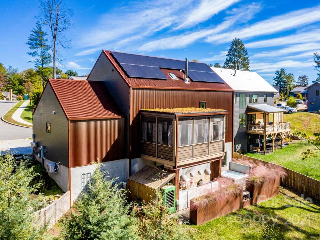64 Malvern Walk Asheville NC 28806