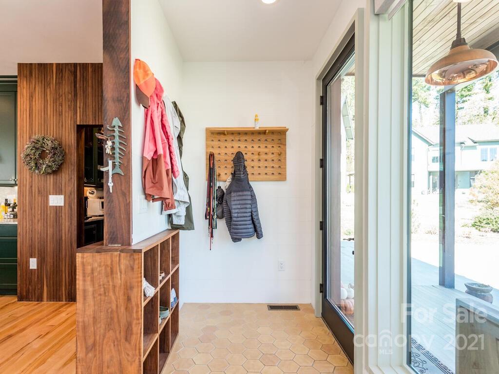 64 Malvern Walk Asheville NC 28806