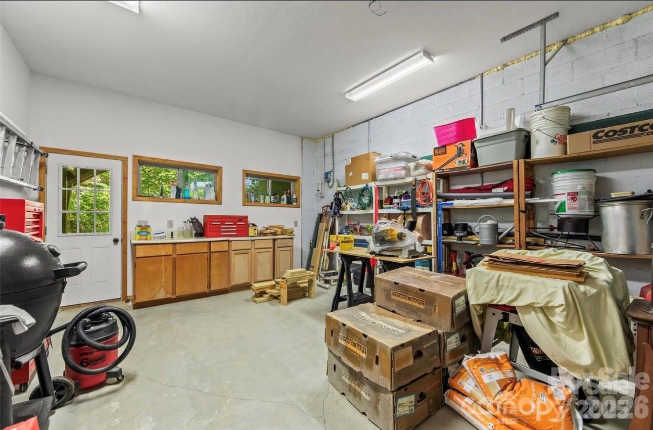 461 N Mallard Cove Almond NC 28771