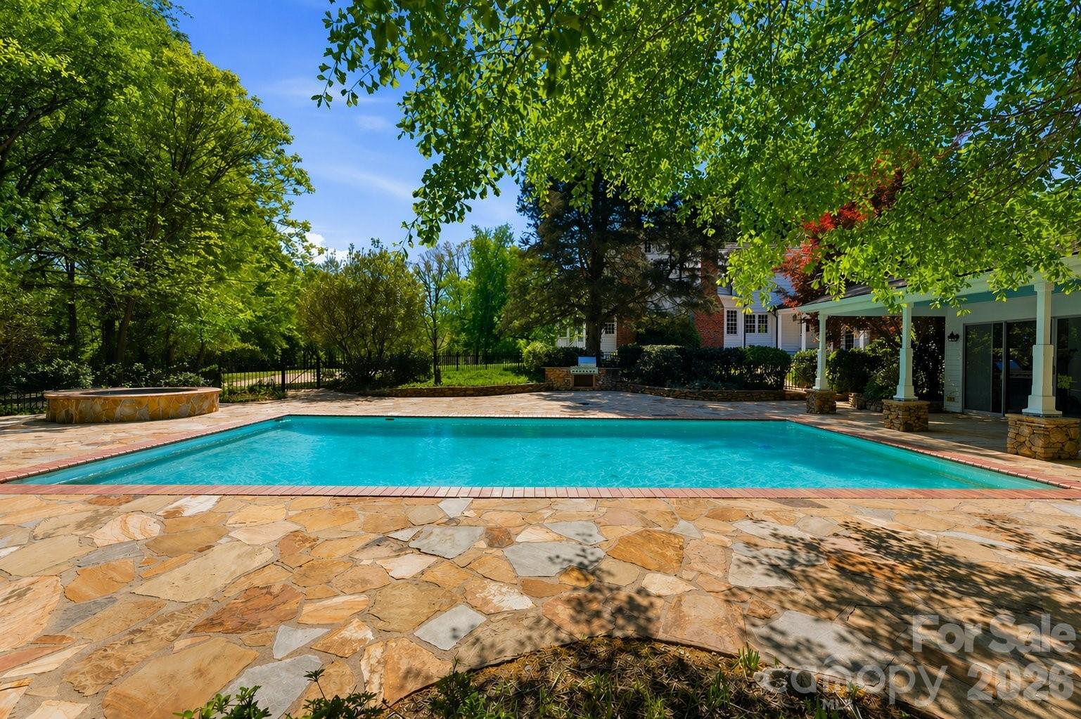5520 Sharon View Road Charlotte NC 28226
