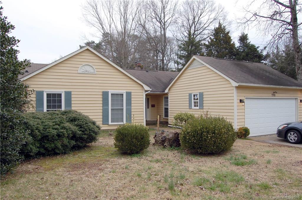 7701 Hickory Hollow Lane Charlotte NC 28227