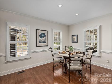 1672 Olmsted Drive Asheville NC 28803