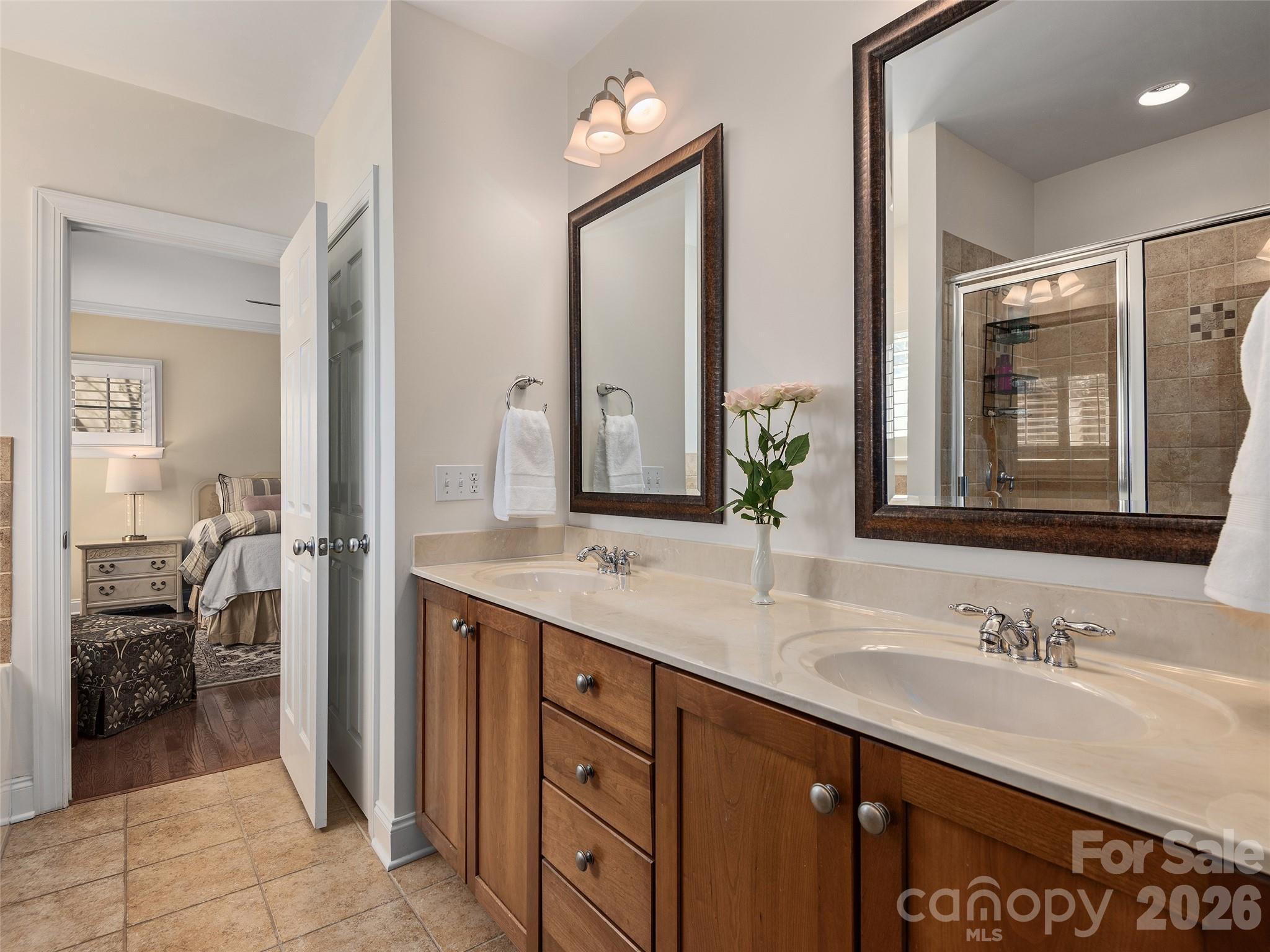 1672 Olmsted Drive Asheville NC 28803