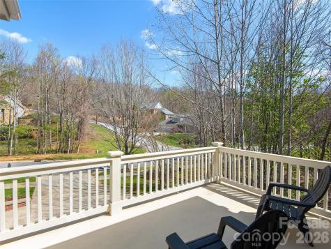 1672 Olmsted Drive Asheville NC 28803