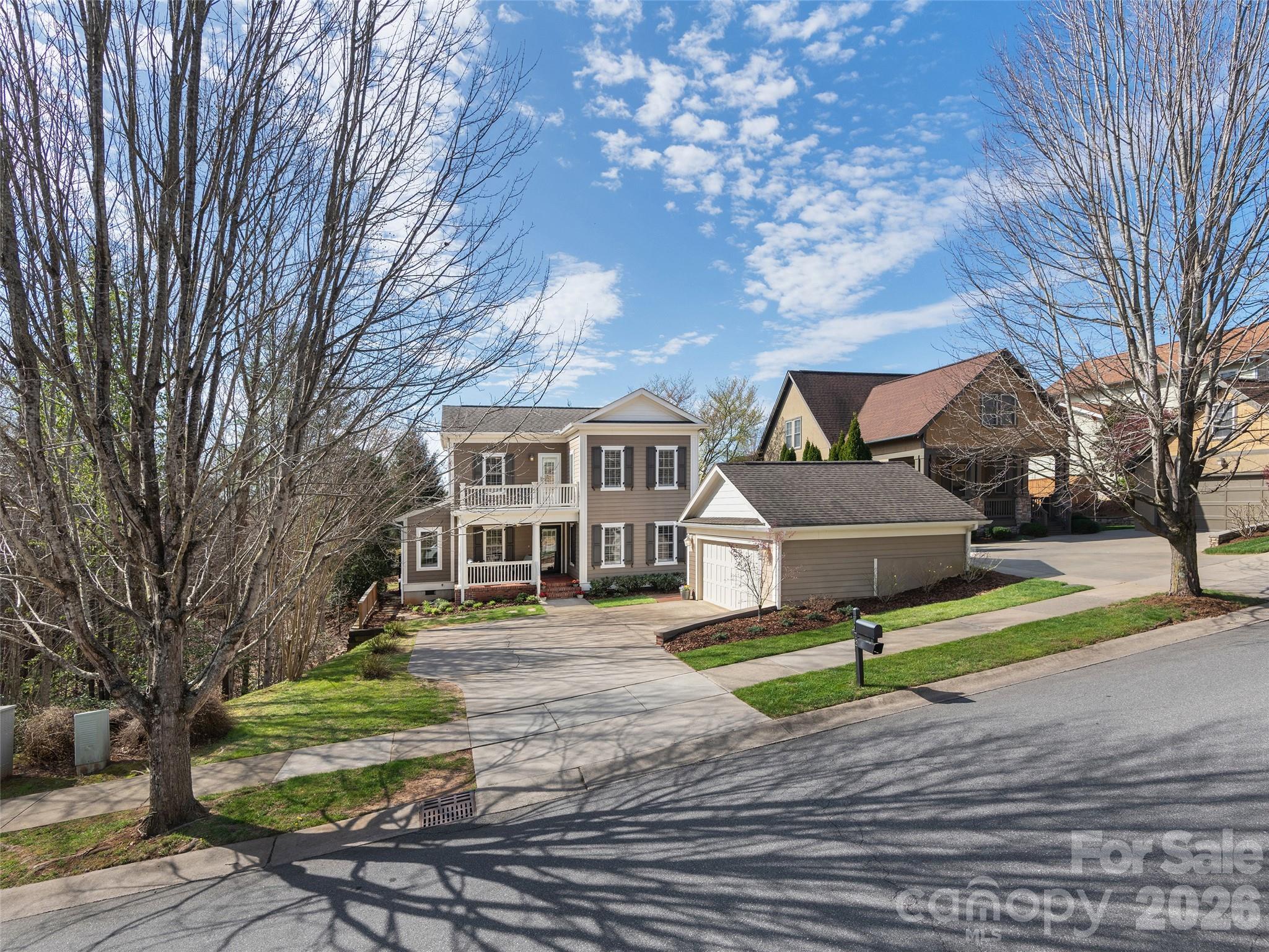 1672 Olmsted Drive Asheville NC 28803