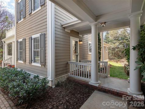 1672 Olmsted Drive Asheville NC 28803