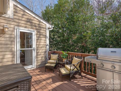 1672 Olmsted Drive Asheville NC 28803