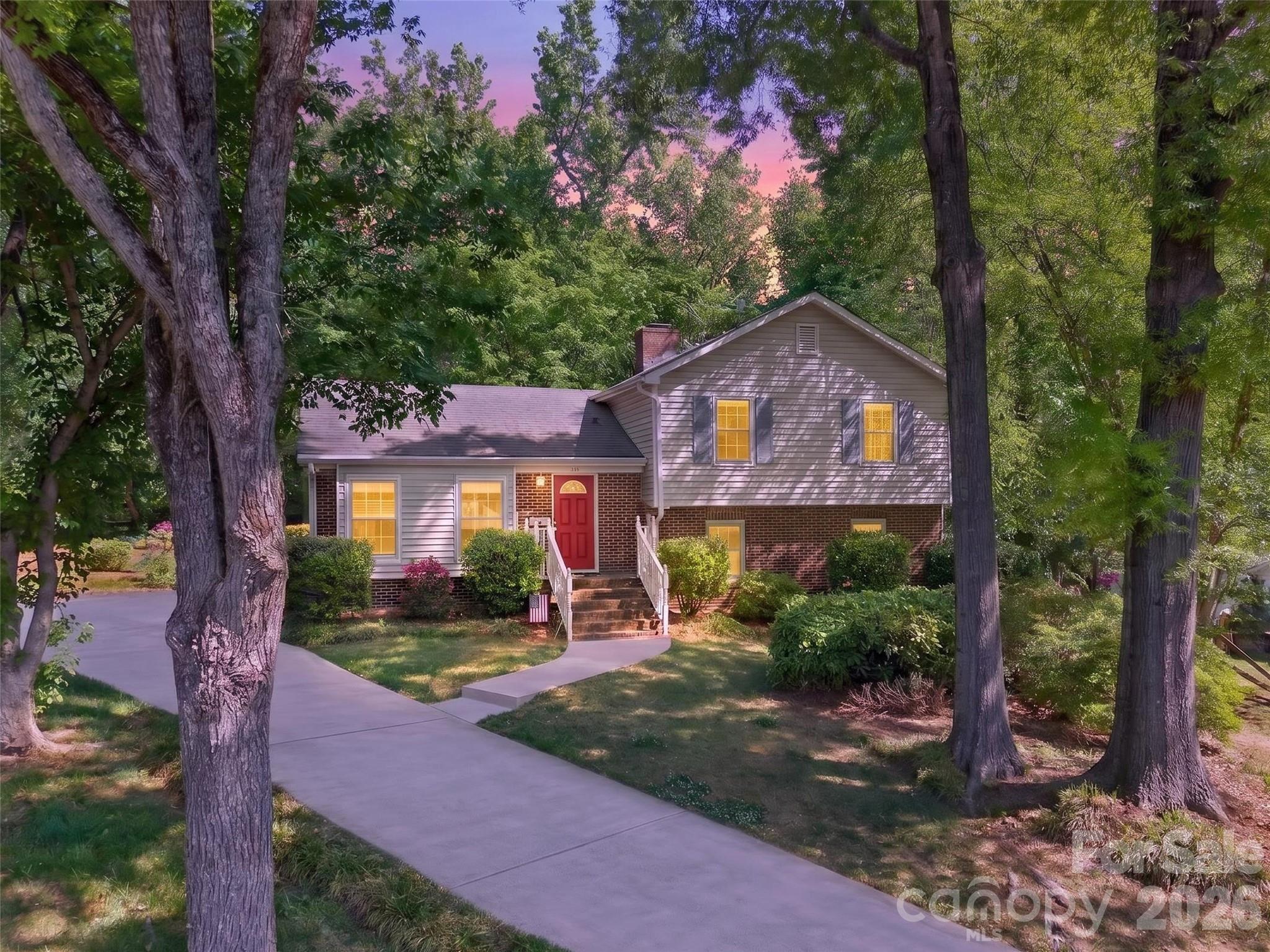 1511 Ormsby Court Charlotte NC 28211