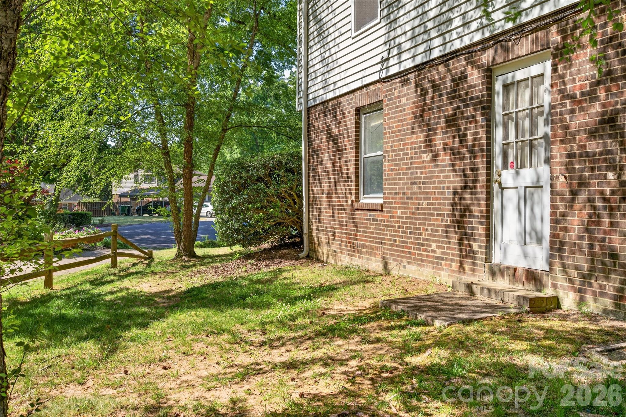 1511 Ormsby Court Charlotte NC 28211